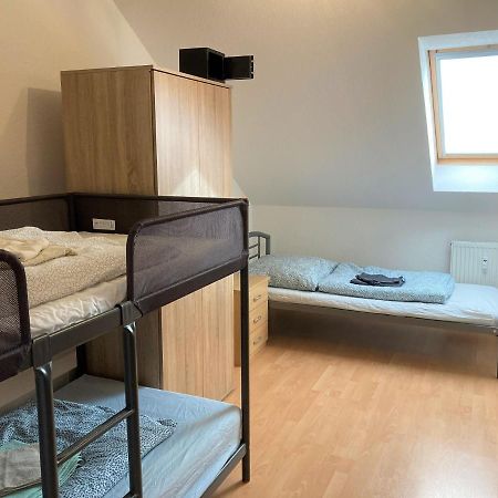 Gaestewohnung 4-Raum Wohnung Fuer 2-8 Personen Zwickau Buitenkant foto
