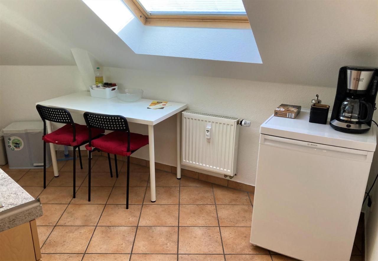 Gaestewohnung 4-Raum Wohnung Fuer 2-8 Personen Zwickau Buitenkant foto